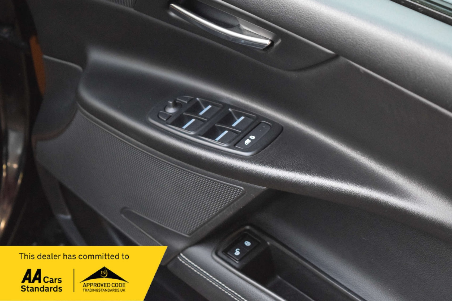 Used Jaguar XE 2018 for sale - 77667847: Photo 42