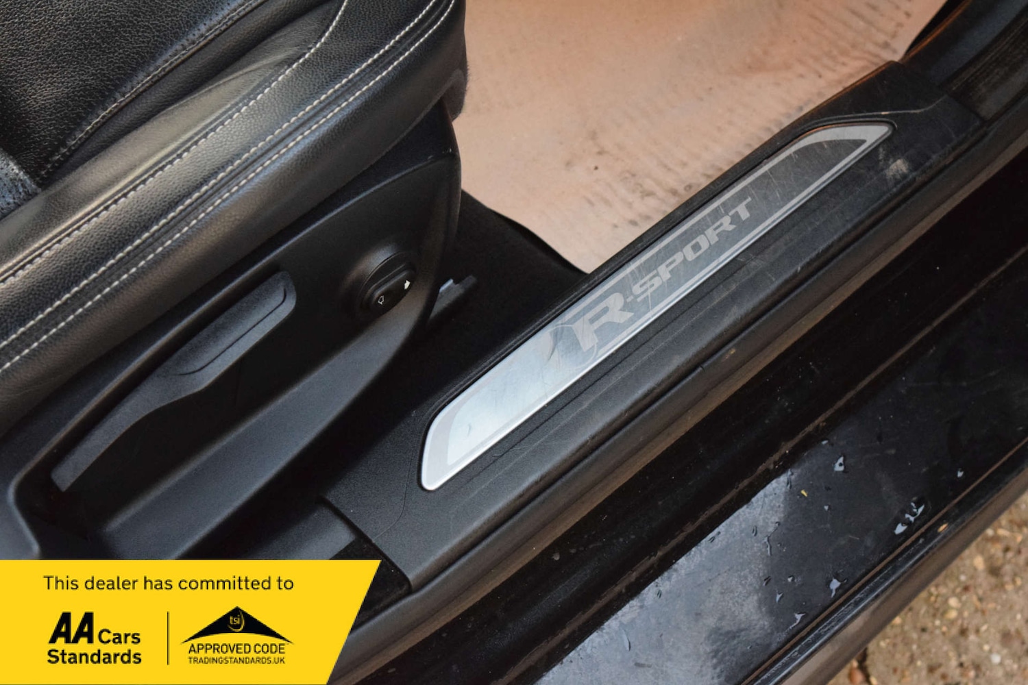 Used Jaguar XE 2018 for sale - 77667847: Photo 44