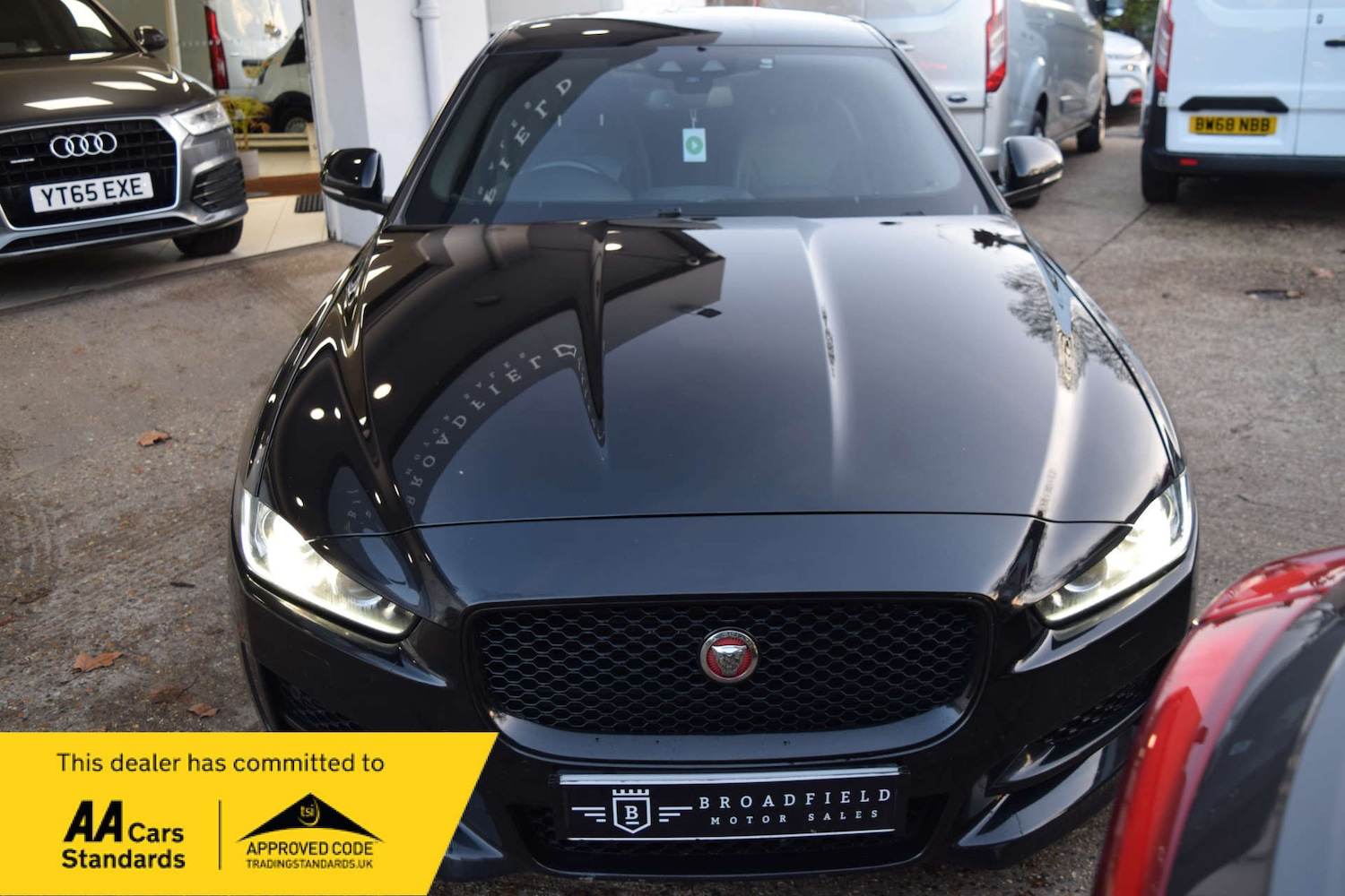 Used Jaguar XE 2018 for sale - 77667847: Photo 8