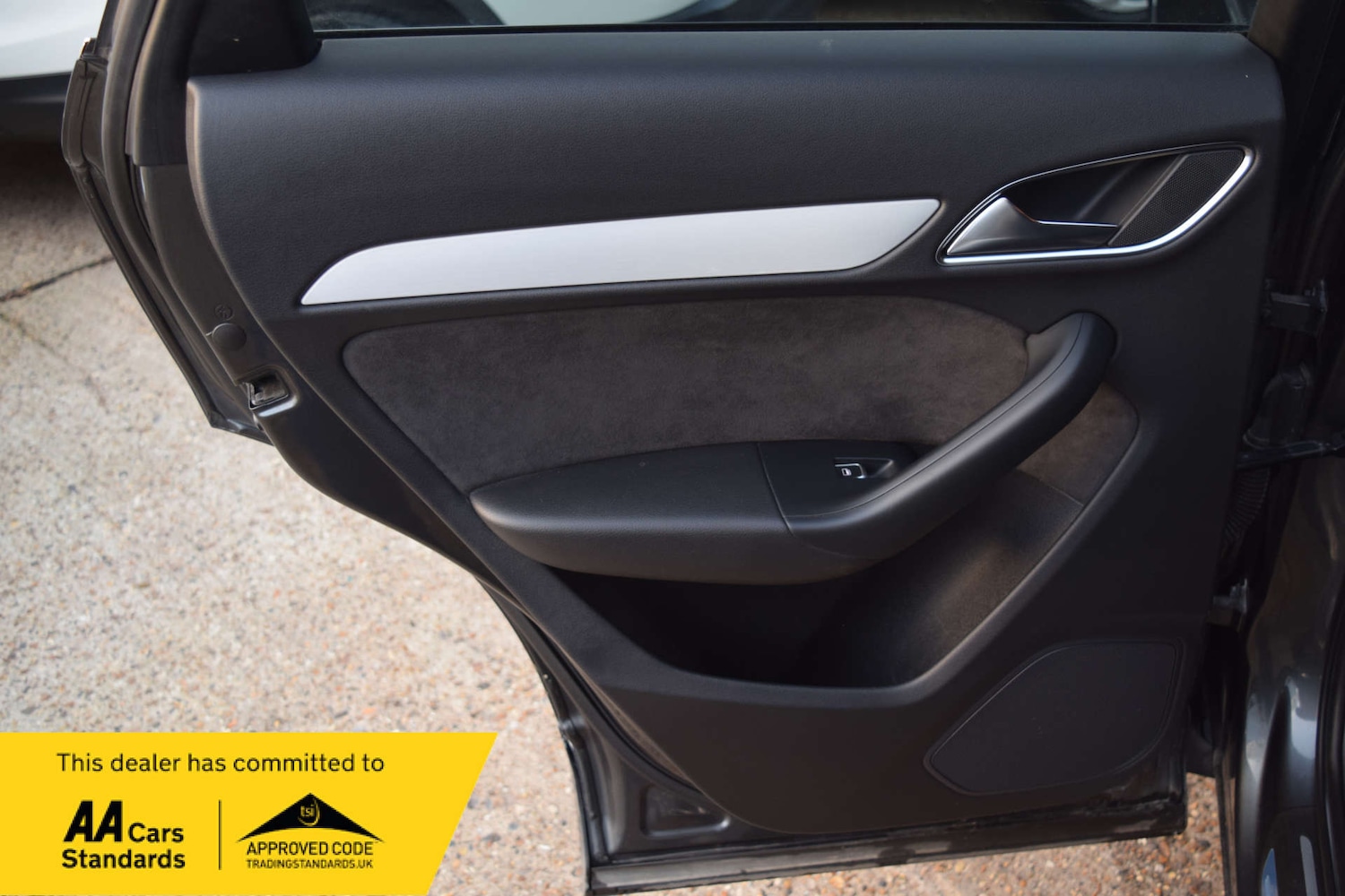 Used Audi Q3 2015 for sale - 77669299: Photo 35