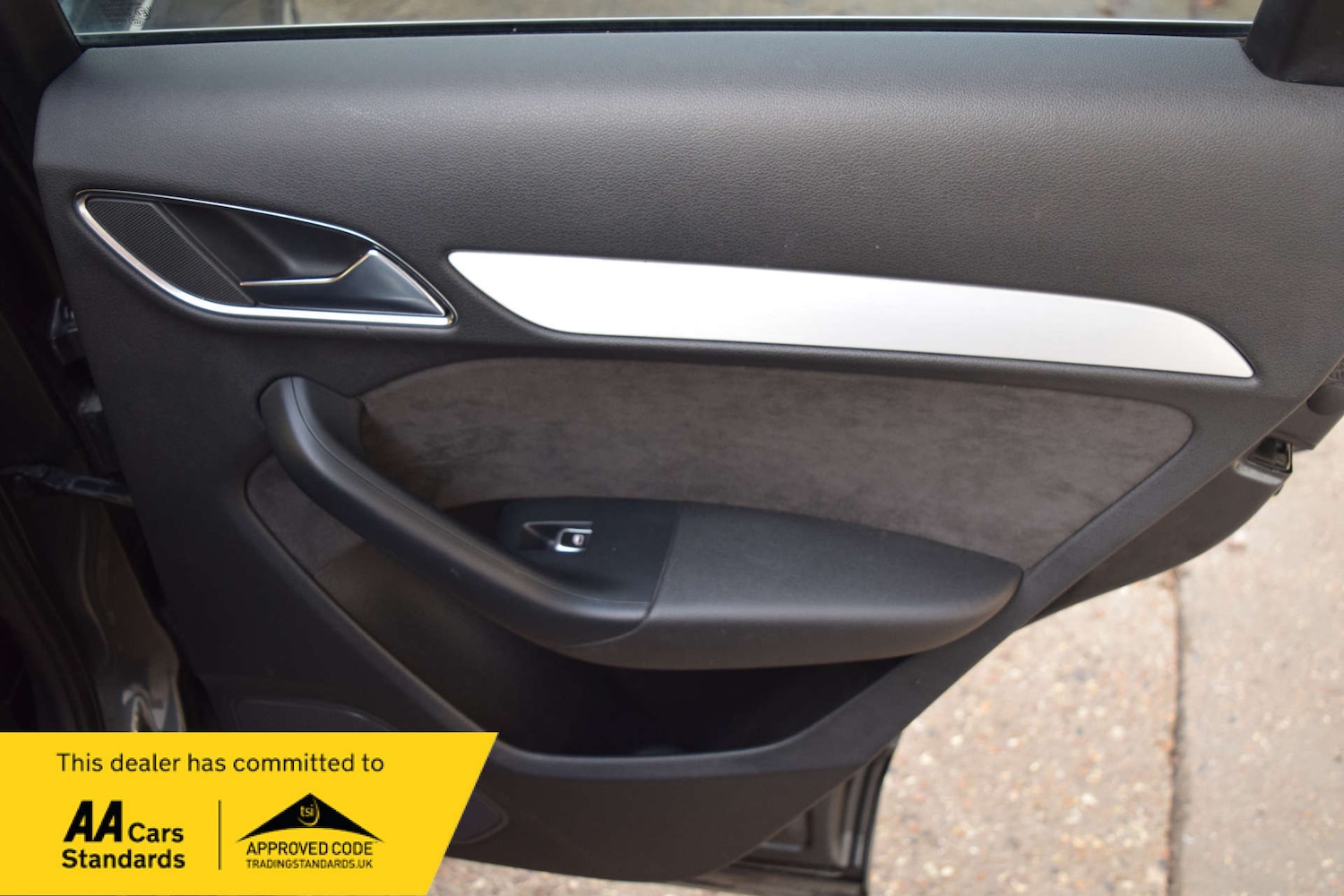 Used Audi Q3 2015 for sale - 77669299: Photo 40