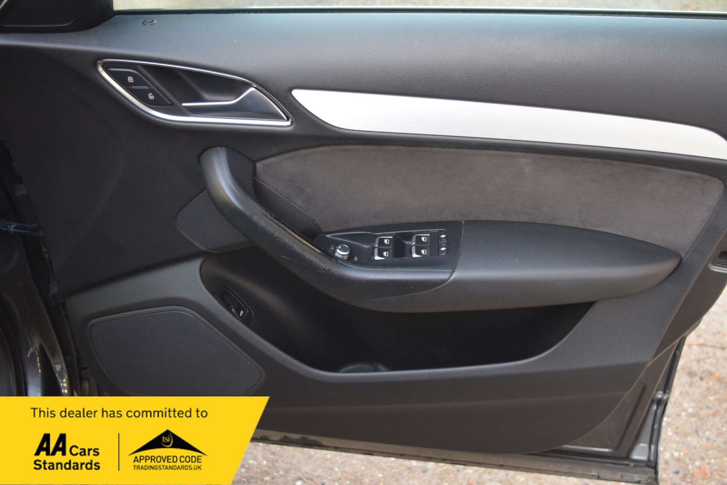 Used Audi Q3 2015 for sale - 77669299: Photo 41