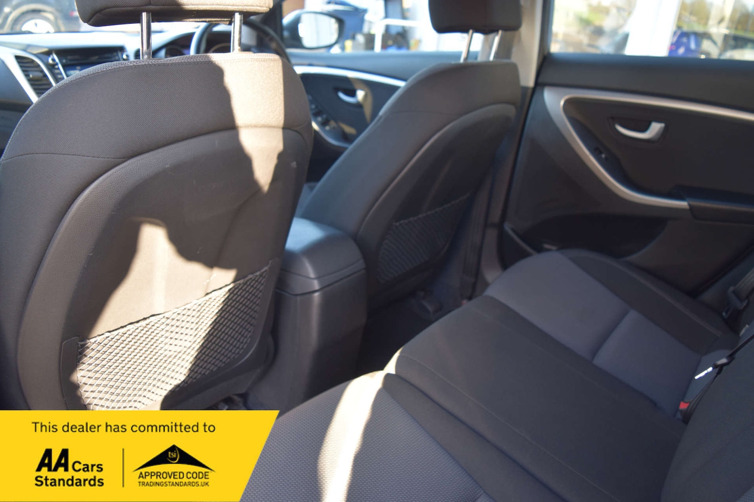 Used Hyundai i30 2014 for sale - 77022297: Photo 33