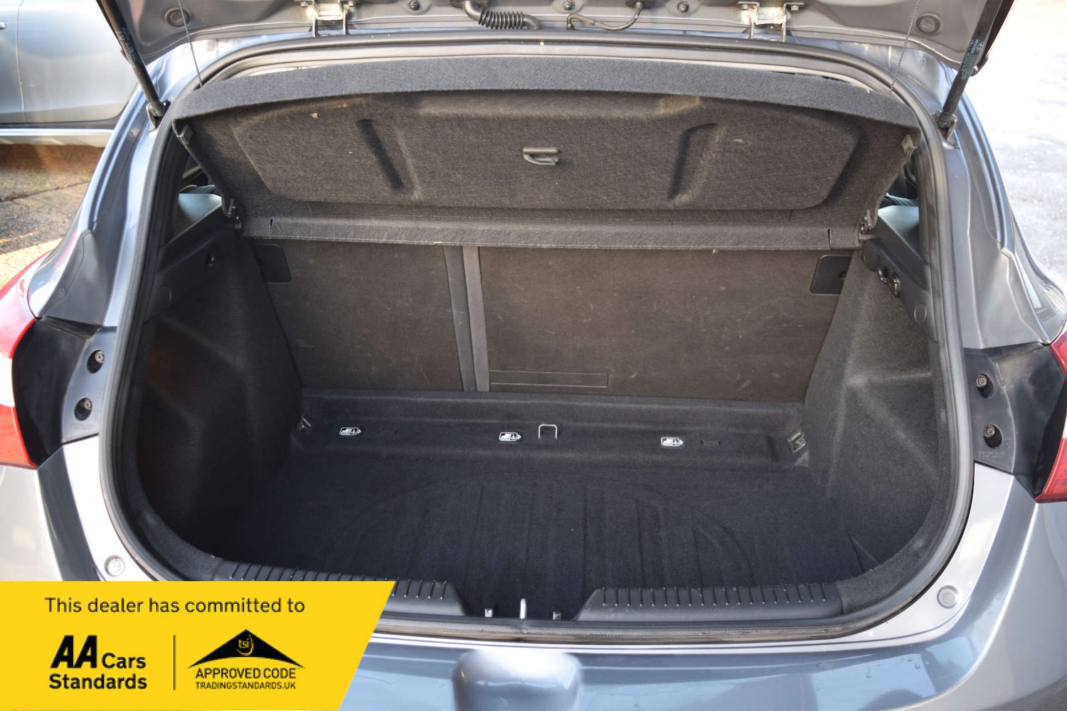 Used Hyundai i30 2014 for sale - 77022297: Photo 35