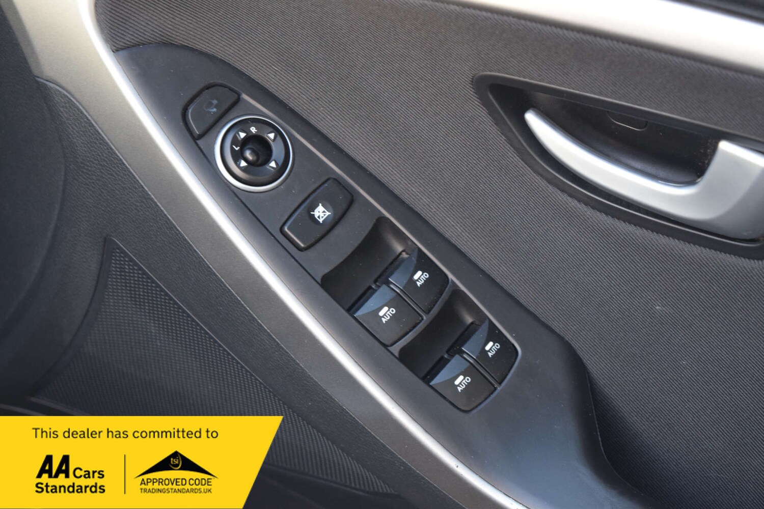 Used Hyundai i30 2014 for sale - 77022297: Photo 39