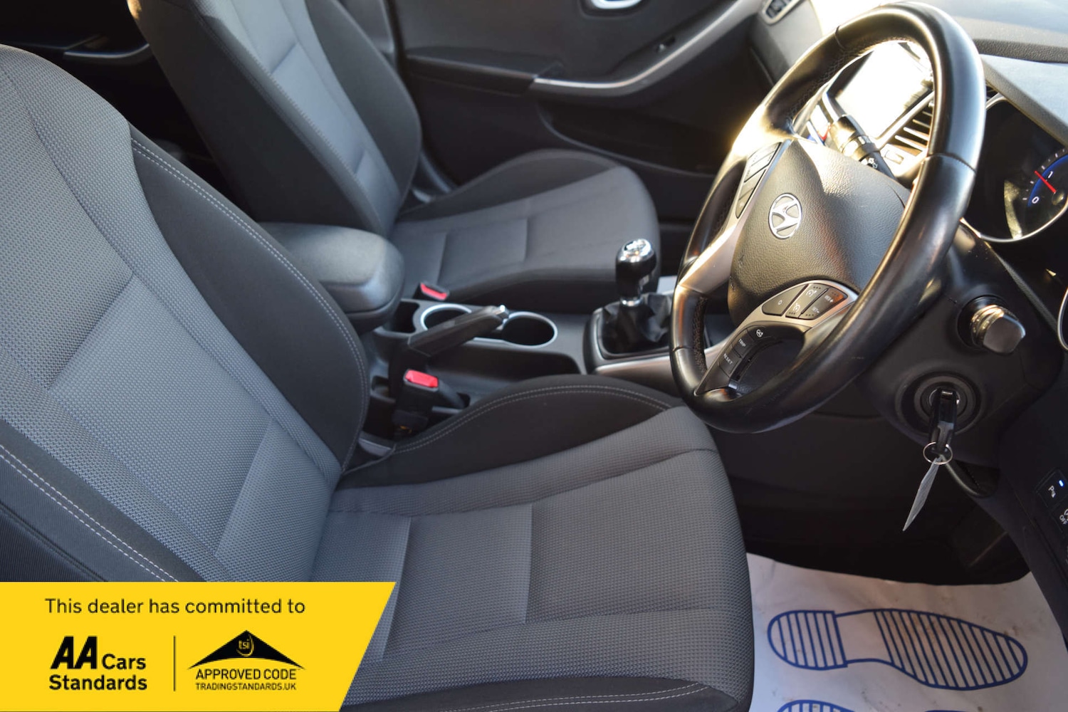 Used Hyundai i30 2014 for sale - 77022297: Photo 41