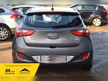 Used Hyundai i30 2014 for sale - 77022297: Photo