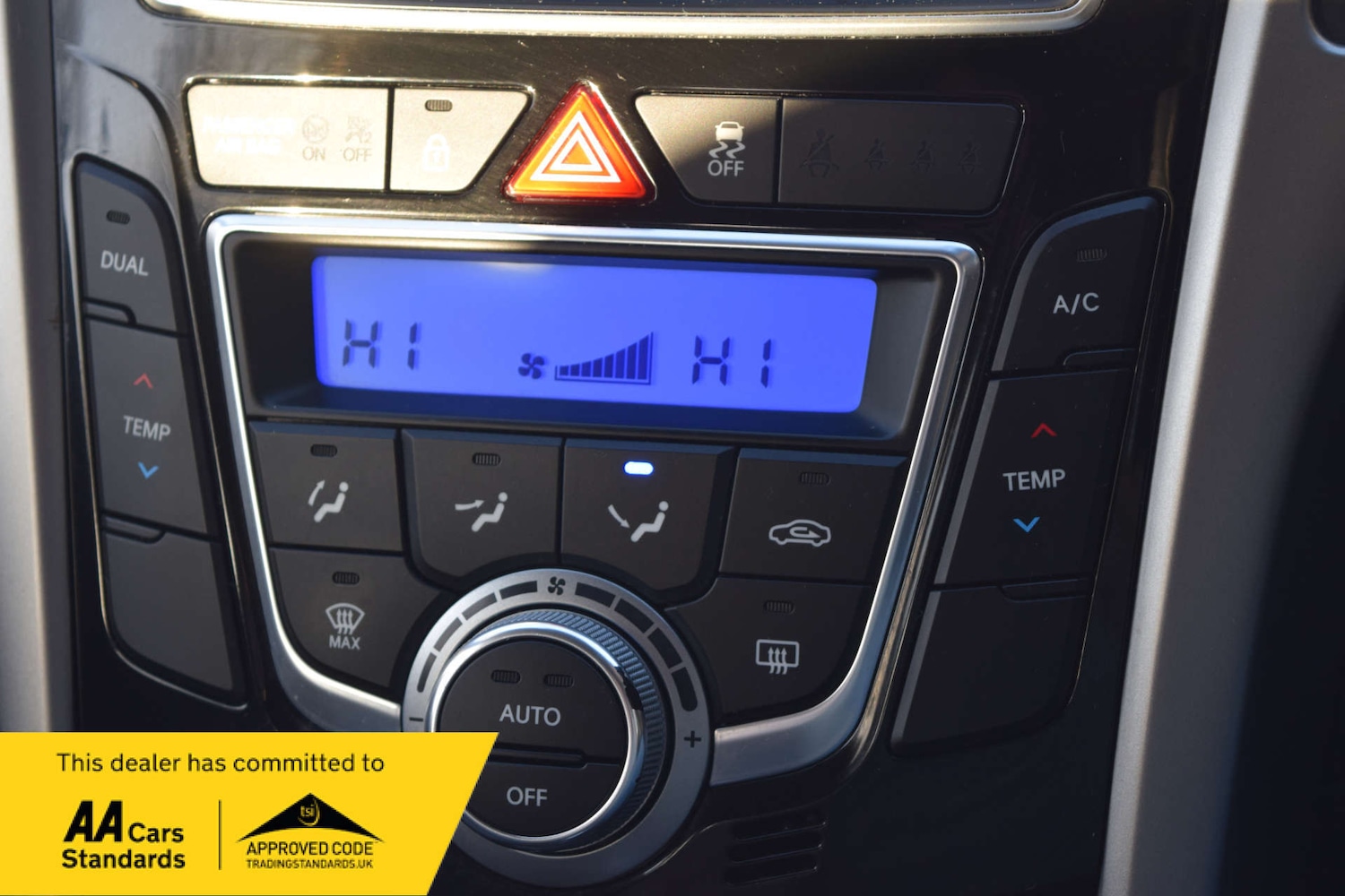 Used Hyundai i30 2014 for sale - 77022297: Photo 52