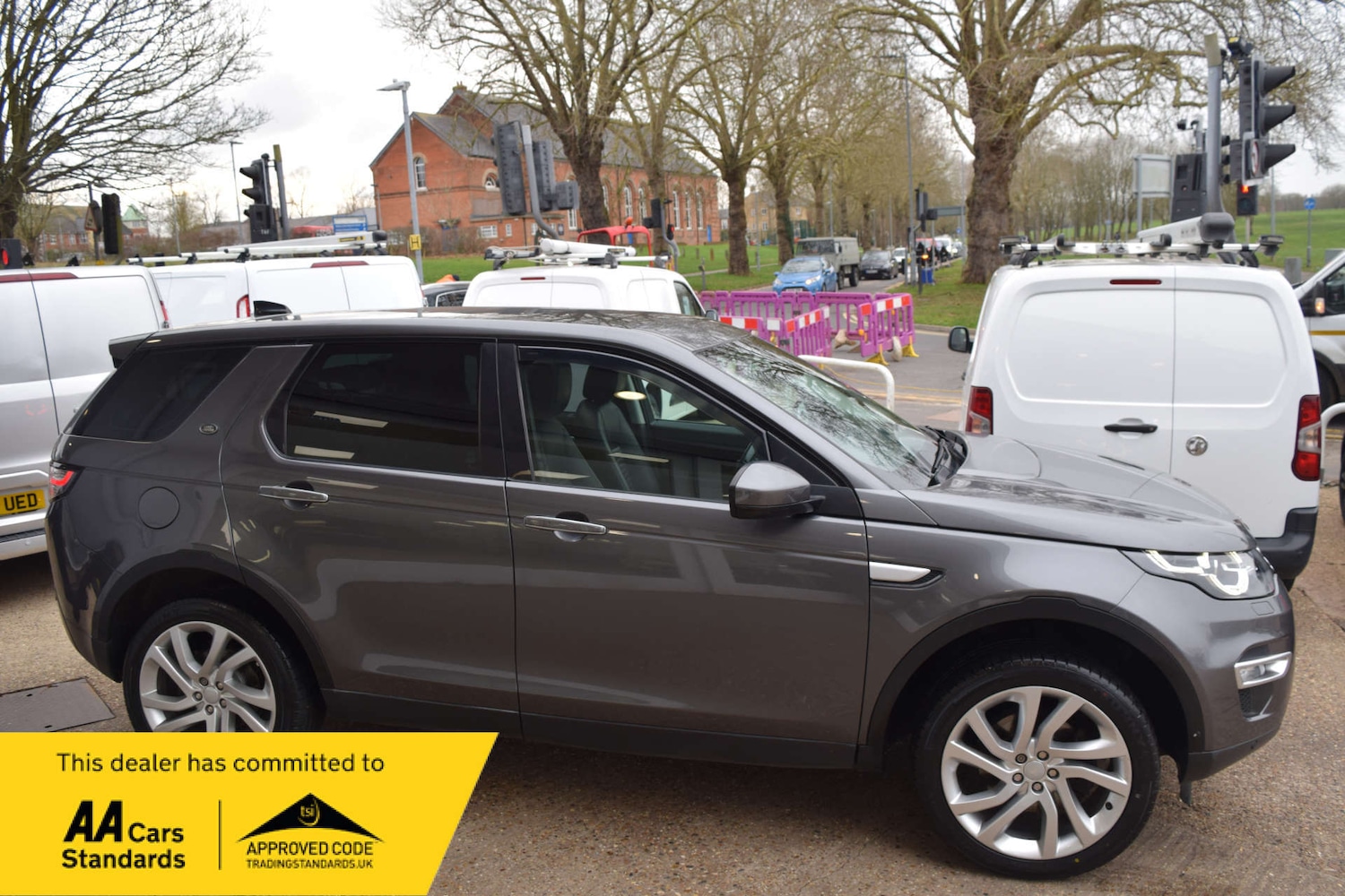 Used Land Rover Discovery Sport 2016 for sale - 77594805: Photo 2