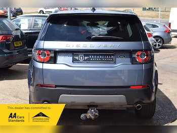 Used Land Rover Discovery Sport 2018 for sale - 79394198: Photo