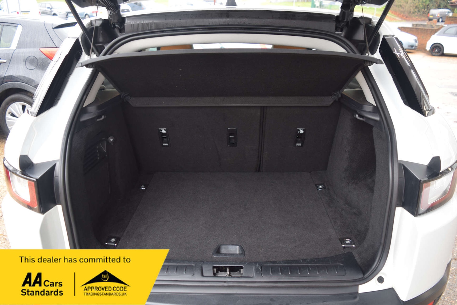 Used Land Rover Range Rover Evoque 2017 for sale - 77168076: Photo 31