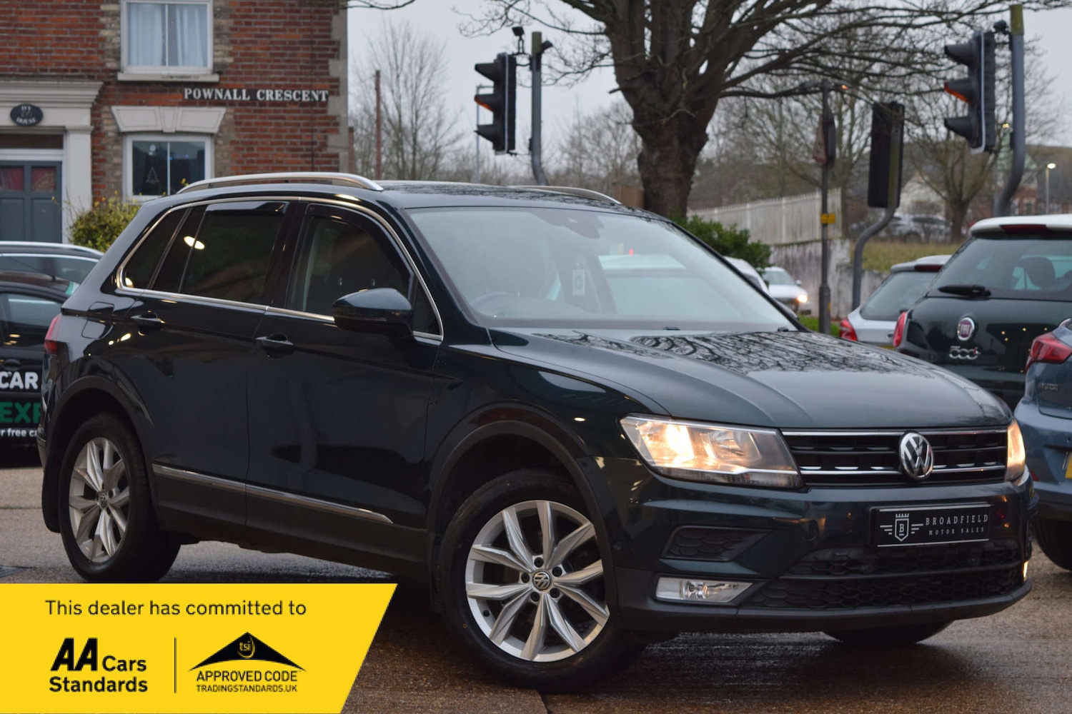 Used Volkswagen Tiguan 2016 for sale - 77038523: Photo 1