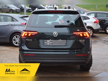 Used Volkswagen Tiguan 2016 for sale - 77038523: Photo