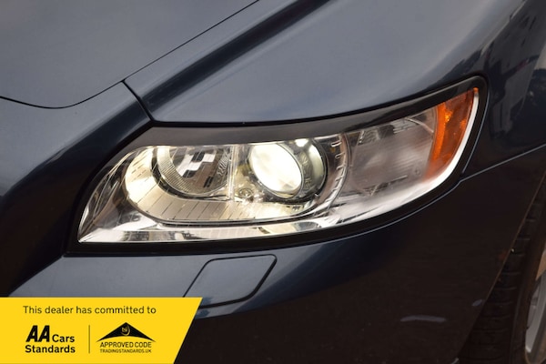 Used Volvo V50 2010 for sale - 76290981: Photo 12