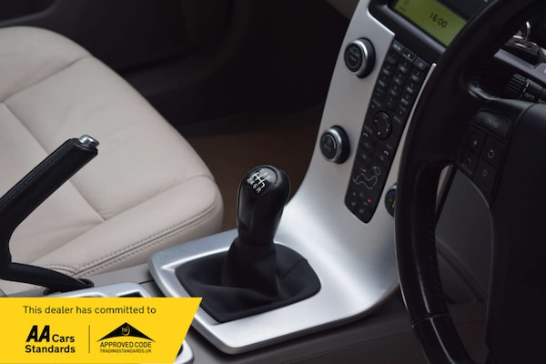 Used Volvo V50 2010 for sale - 76290981: Photo 48