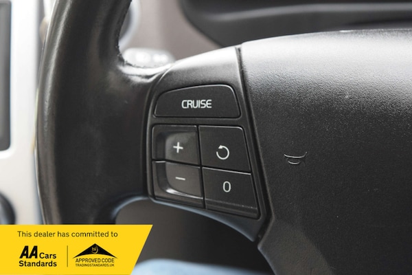 Used Volvo V50 2010 for sale - 76290981: Photo 53