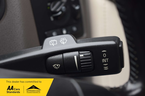 Used Volvo V50 2010 for sale - 76290981: Photo 55