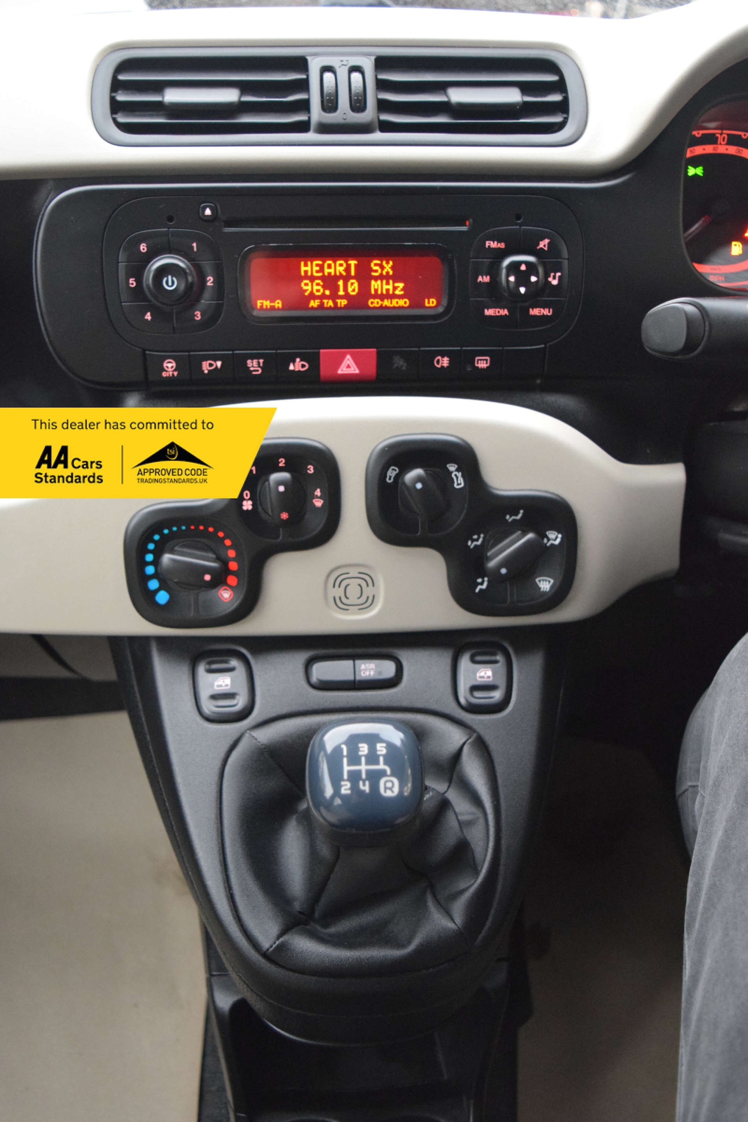 Used Fiat Panda 2015 for sale - 77694638: Photo 43