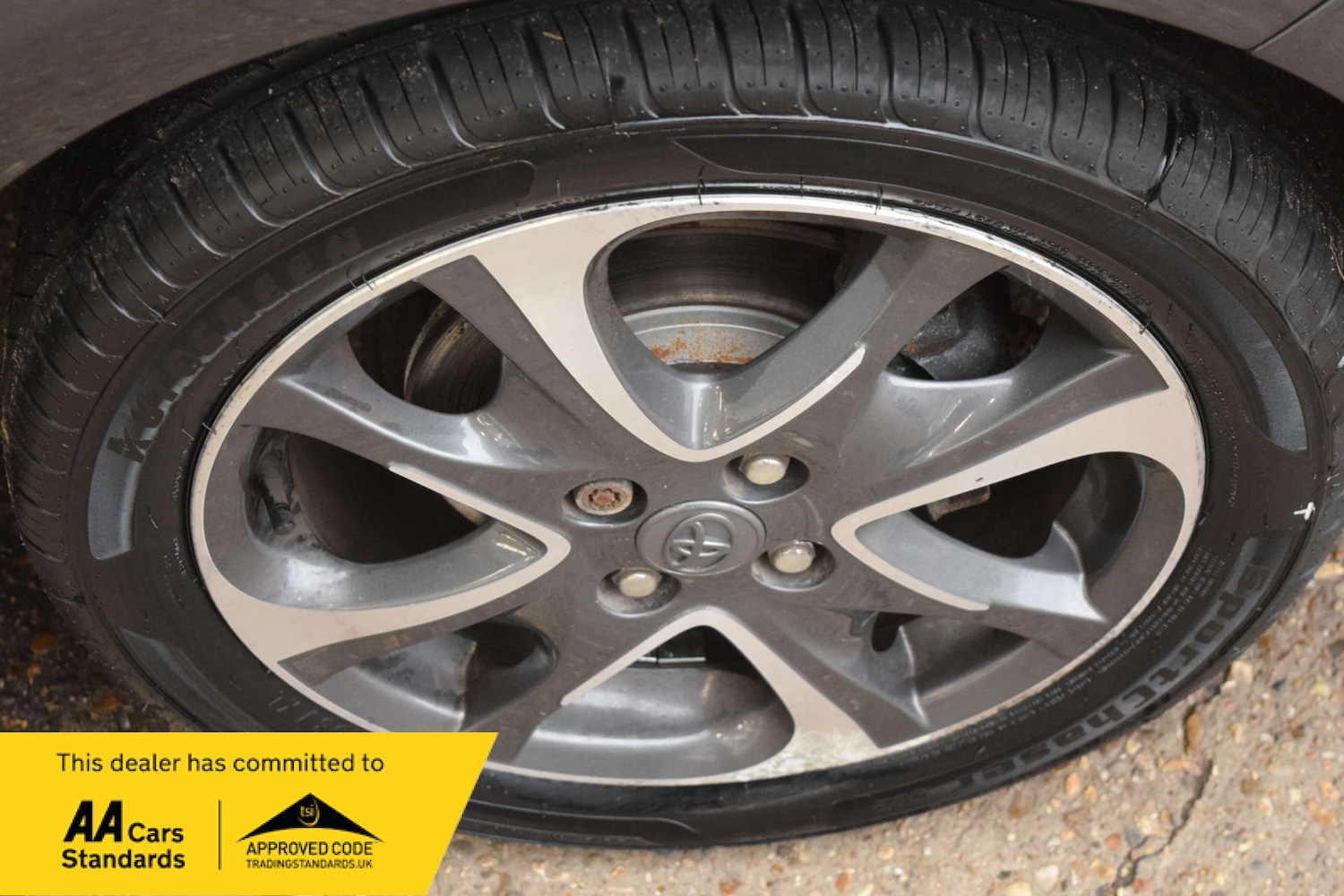 Used Toyota Yaris 2013 for sale - 77682104: Photo 21