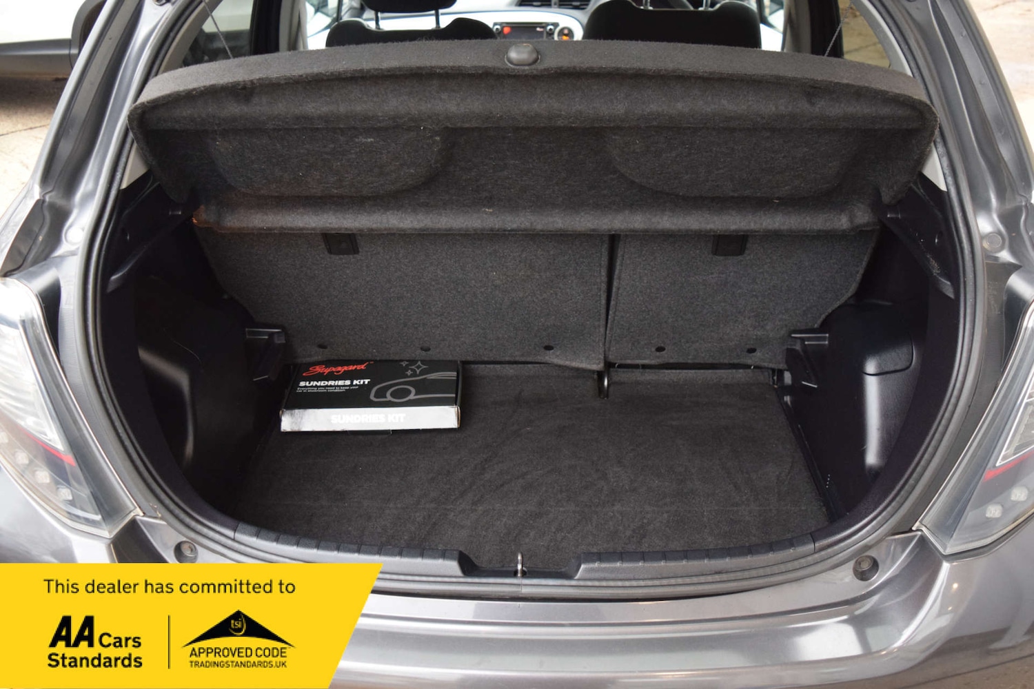 Used Toyota Yaris 2013 for sale - 77682104: Photo 34