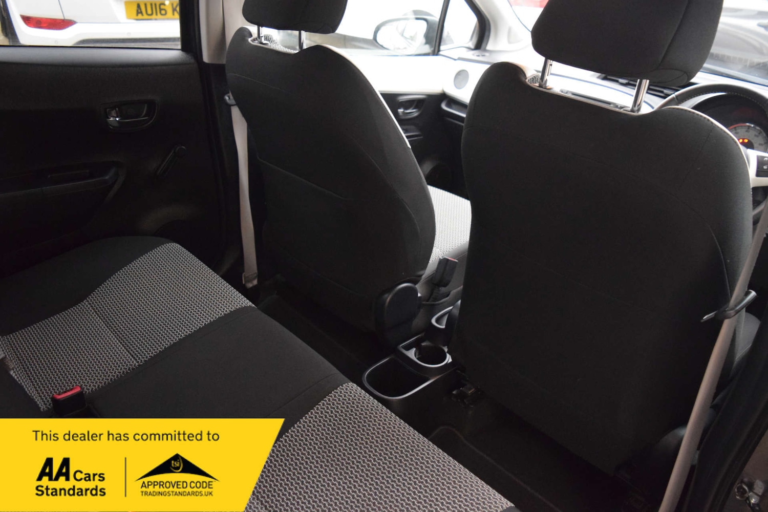 Used Toyota Yaris 2013 for sale - 77682104: Photo 36