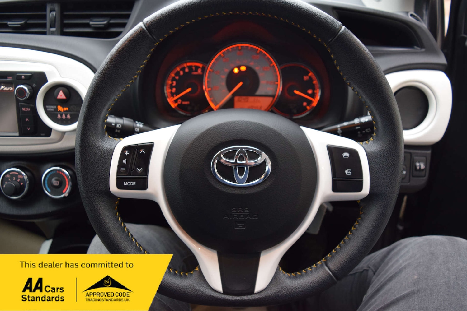 Used Toyota Yaris 2013 for sale - 77682104: Photo 45