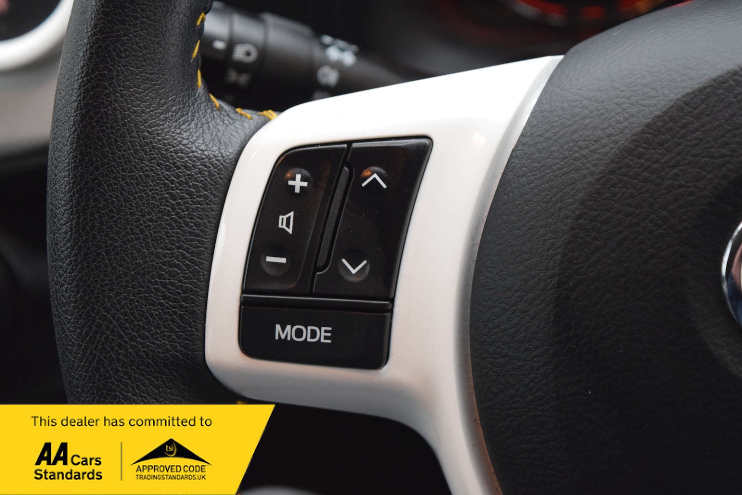 Used Toyota Yaris 2013 for sale - 77682104: Photo 47