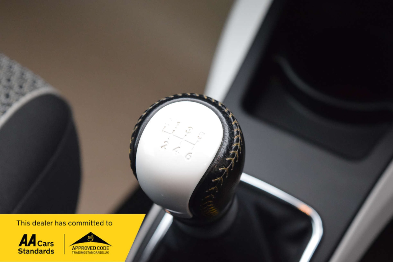 Used Toyota Yaris 2013 for sale - 77682104: Photo 53