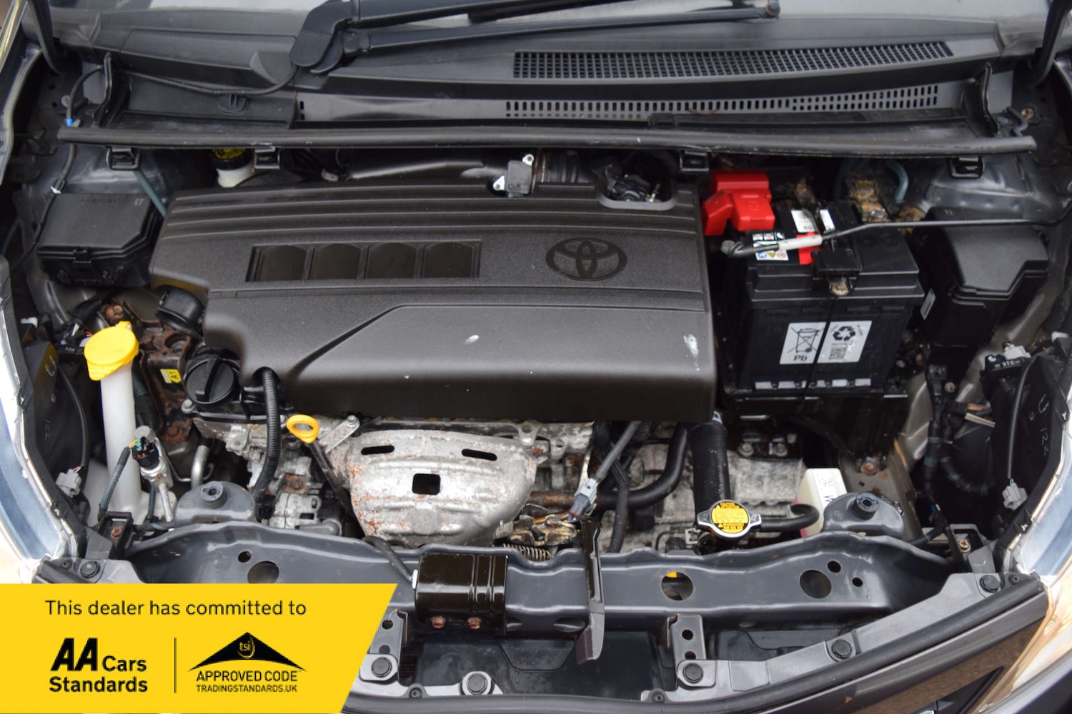 Used Toyota Yaris 2013 for sale - 77682104: Photo 57