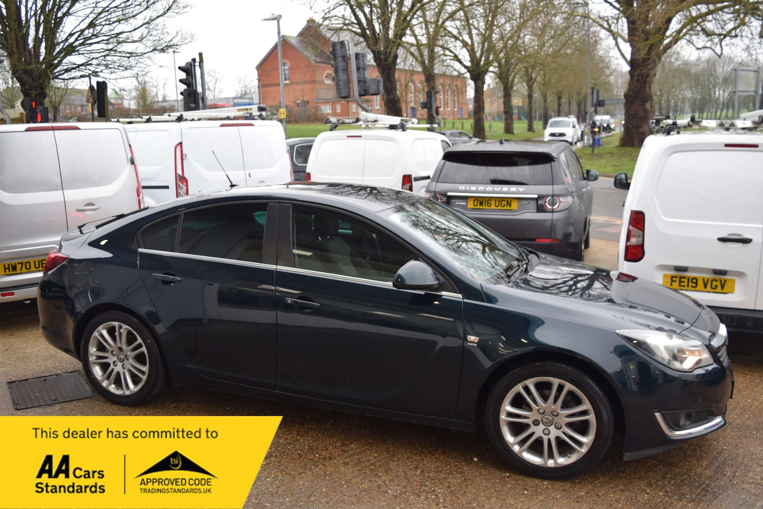 Used Vauxhall Insignia 2016 for sale - 77640556: Photo 2