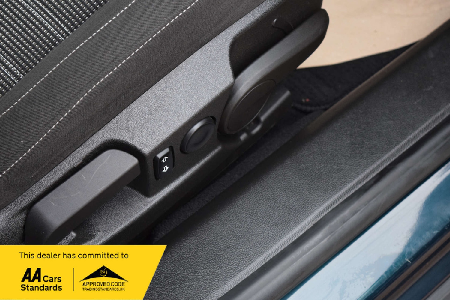 Used Vauxhall Insignia 2016 for sale - 77640556: Photo 34