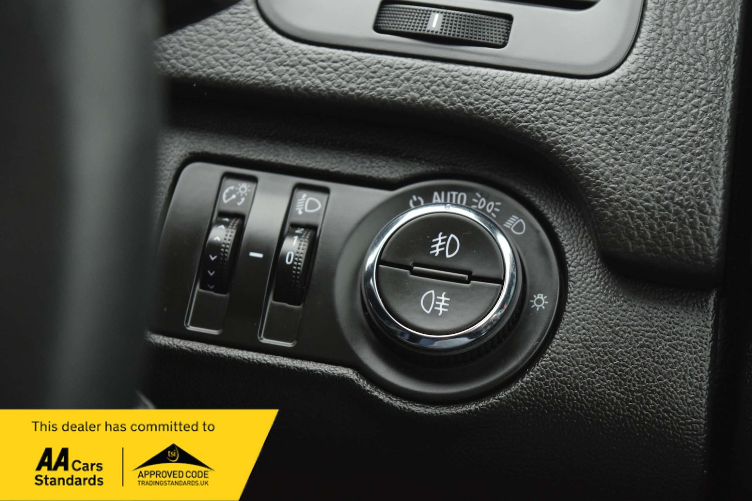 Used Vauxhall Insignia 2016 for sale - 77640556: Photo 41