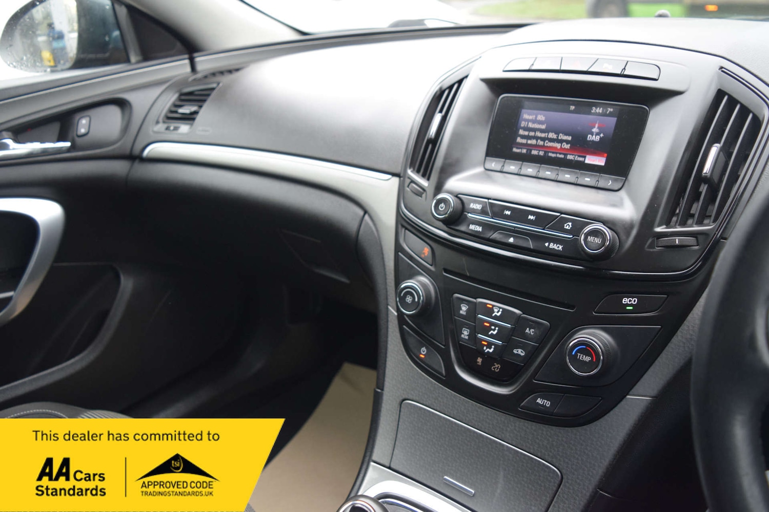 Used Vauxhall Insignia 2016 for sale - 77640556: Photo 48