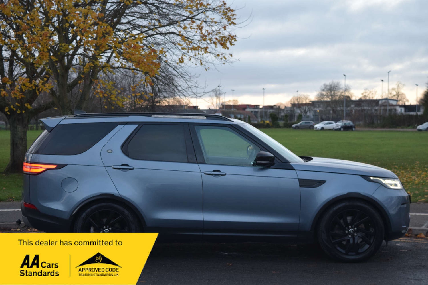 Used Land Rover Discovery 2018 for sale - 76910594: Photo 3