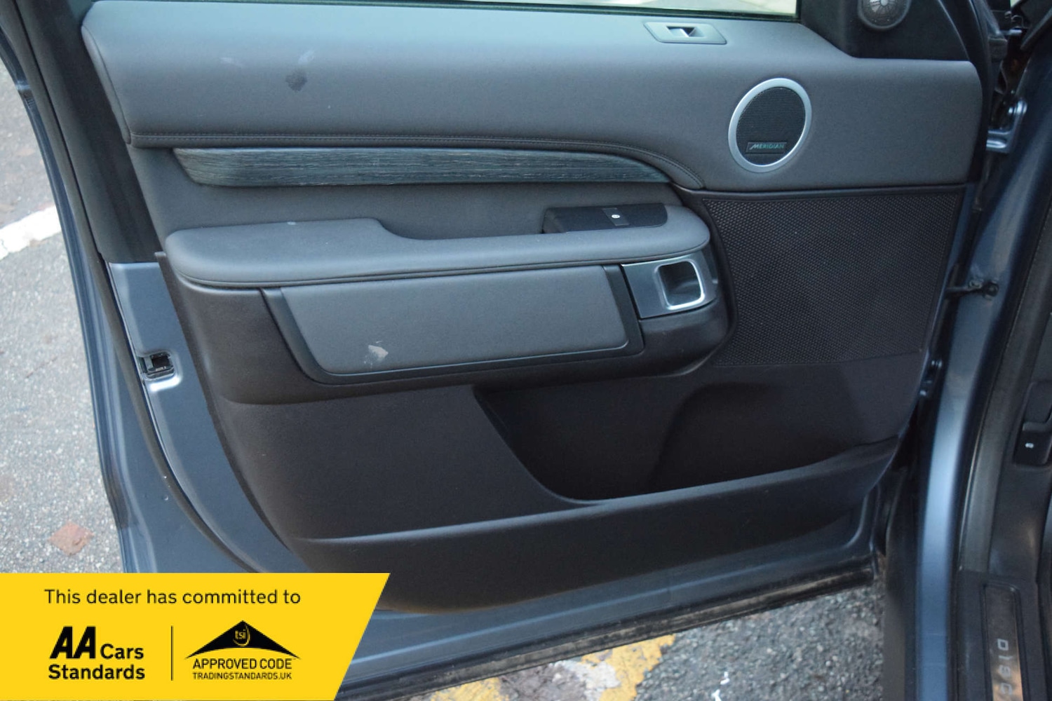 Used Land Rover Discovery 2018 for sale - 76910594: Photo 32