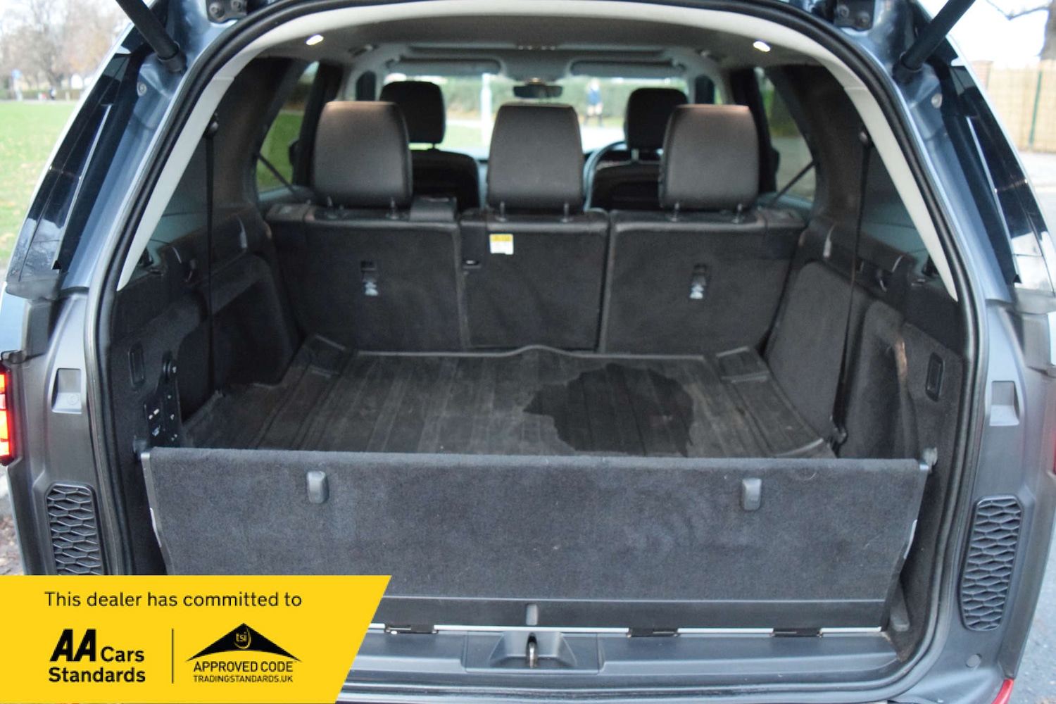 Used Land Rover Discovery 2018 for sale - 76910594: Photo 37