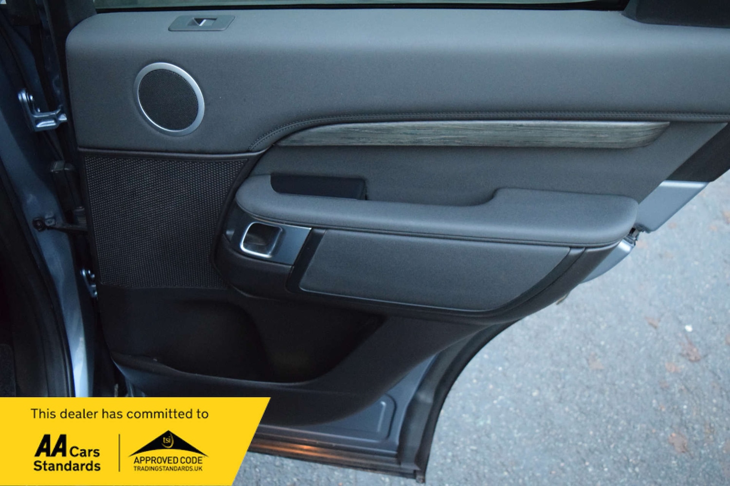 Used Land Rover Discovery 2018 for sale - 76910594: Photo 43