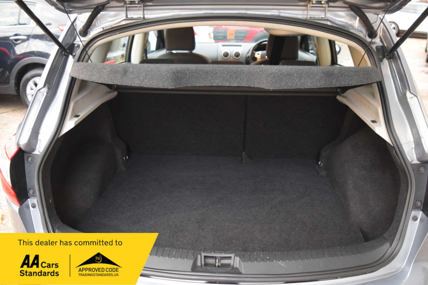 Used Nissan Qashqai 2011 for sale - 76491002: Photo 34