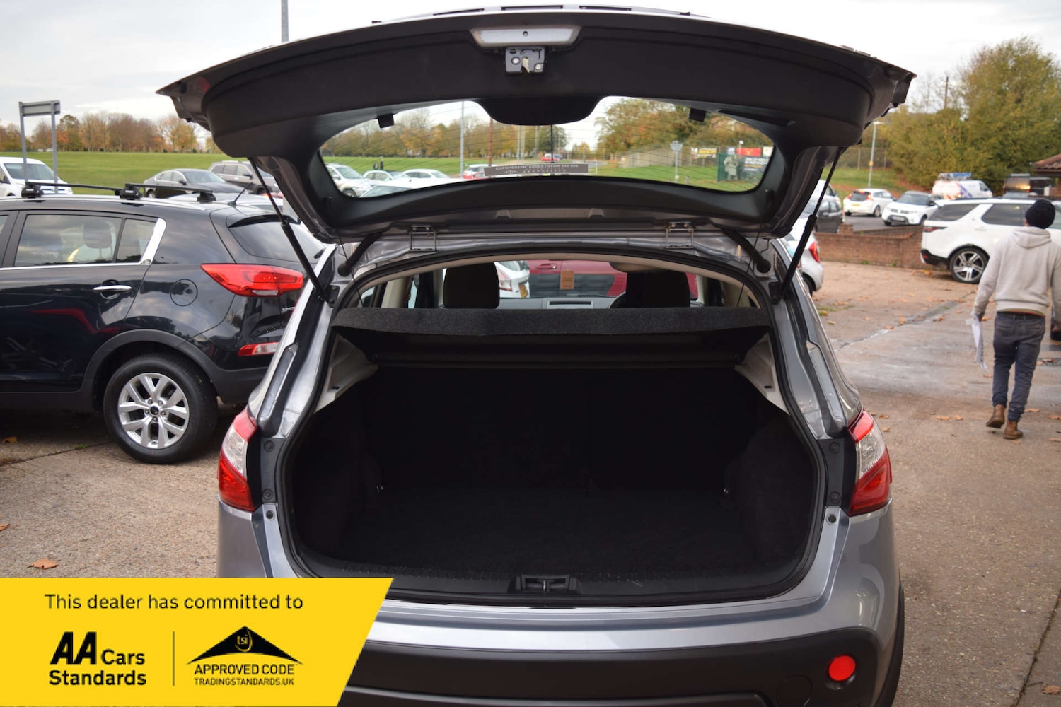 Used Nissan Qashqai 2011 for sale - 76491002: Photo 35