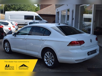 Used Volkswagen Passat 2015 for sale - 79430787: Photo