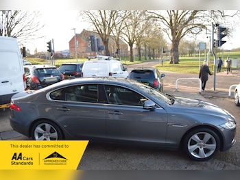 Used Jaguar XF 2015 for sale - 77312206: Photo