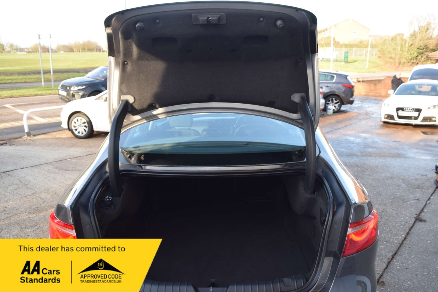 Used Jaguar XF 2015 for sale - 77312206: Photo 37