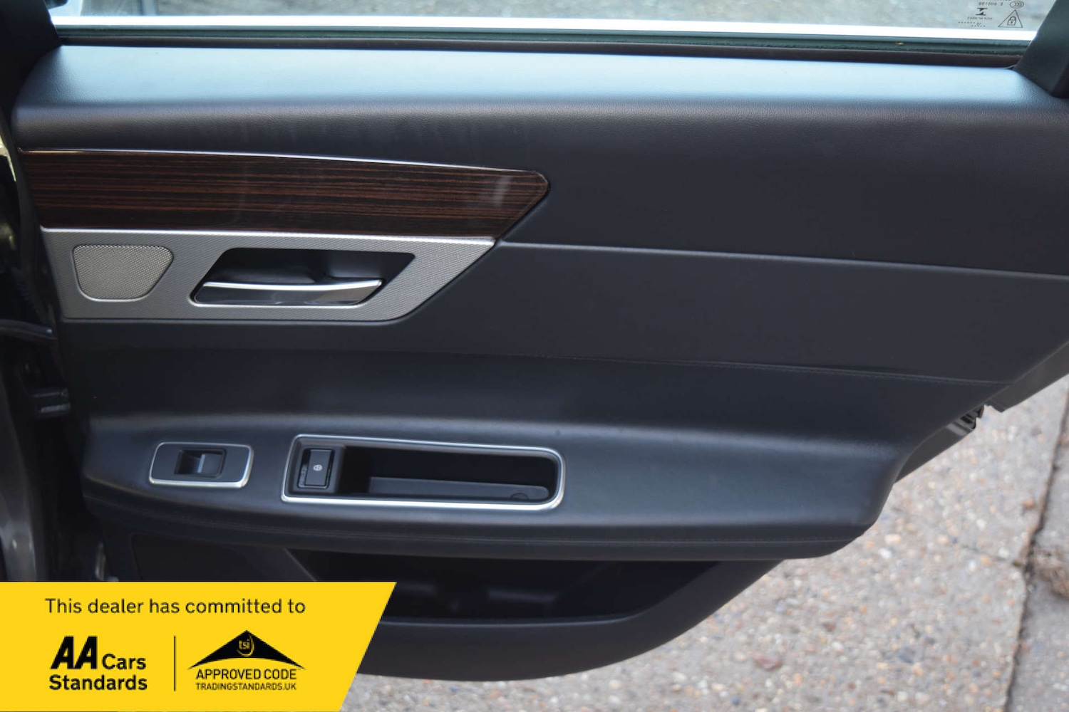 Used Jaguar XF 2015 for sale - 77312206: Photo 39