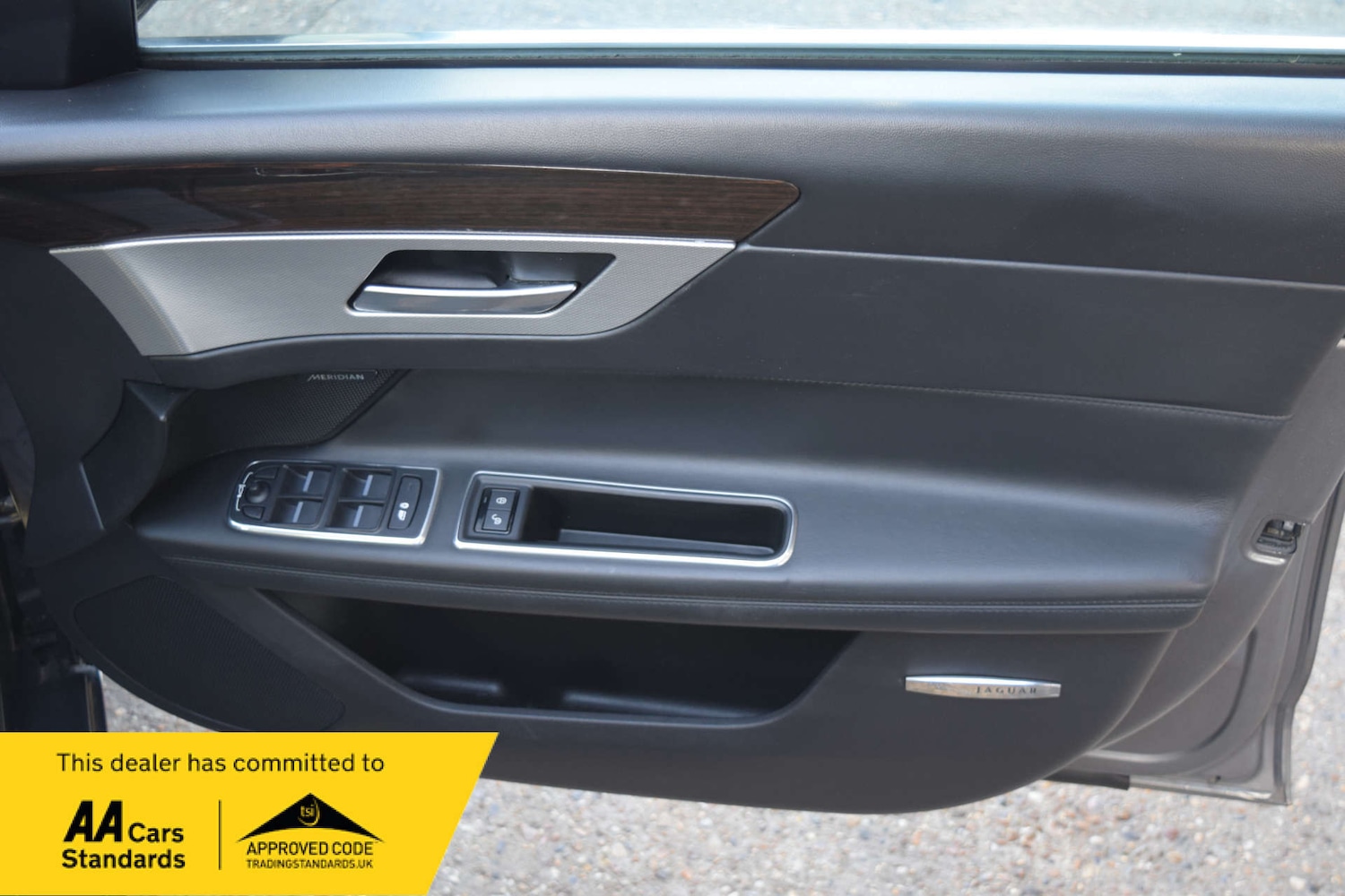 Used Jaguar XF 2015 for sale - 77312206: Photo 40