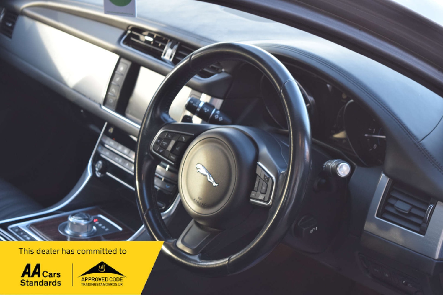 Used Jaguar XF 2015 for sale - 77312206: Photo 42