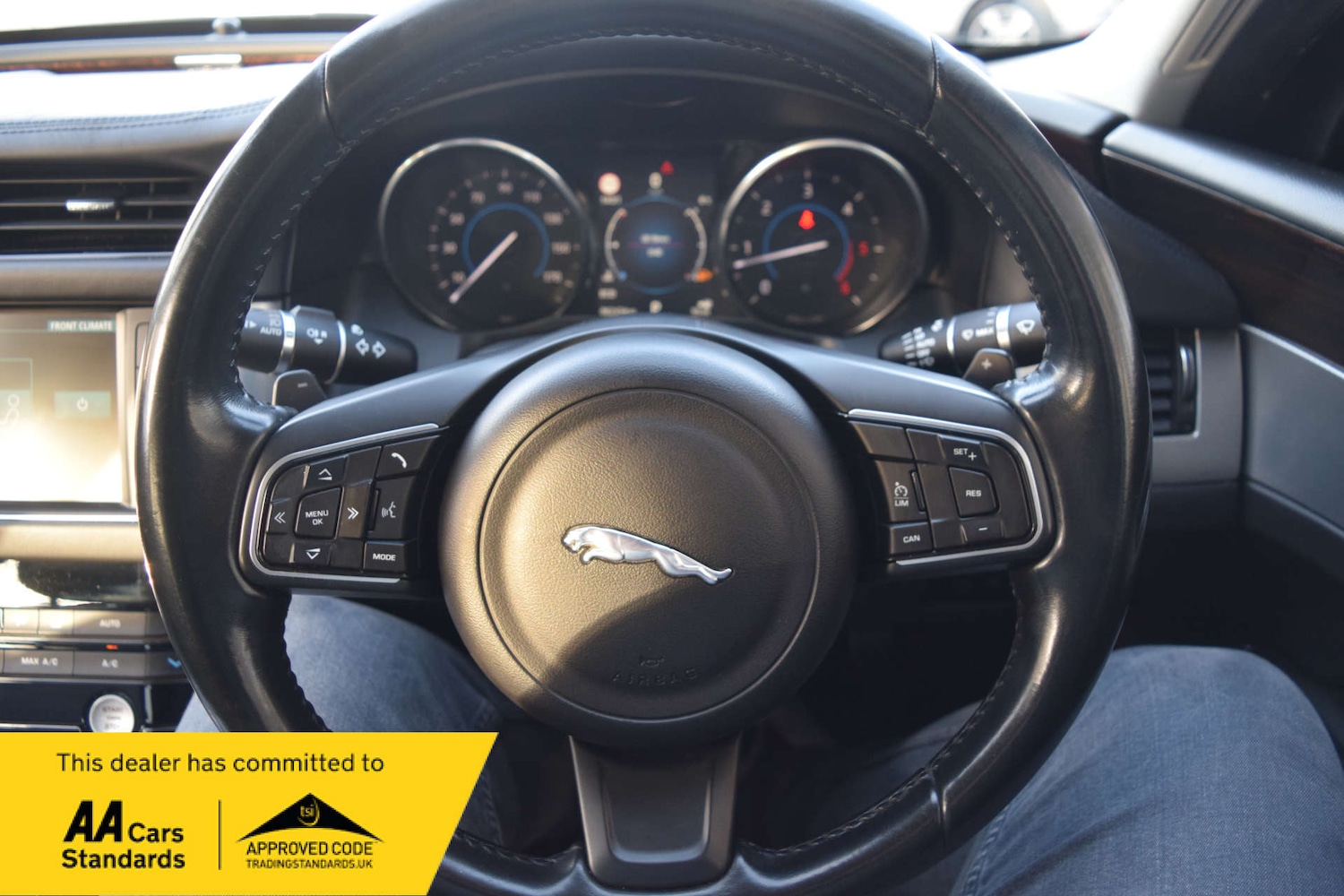 Used Jaguar XF 2015 for sale - 77312206: Photo 46