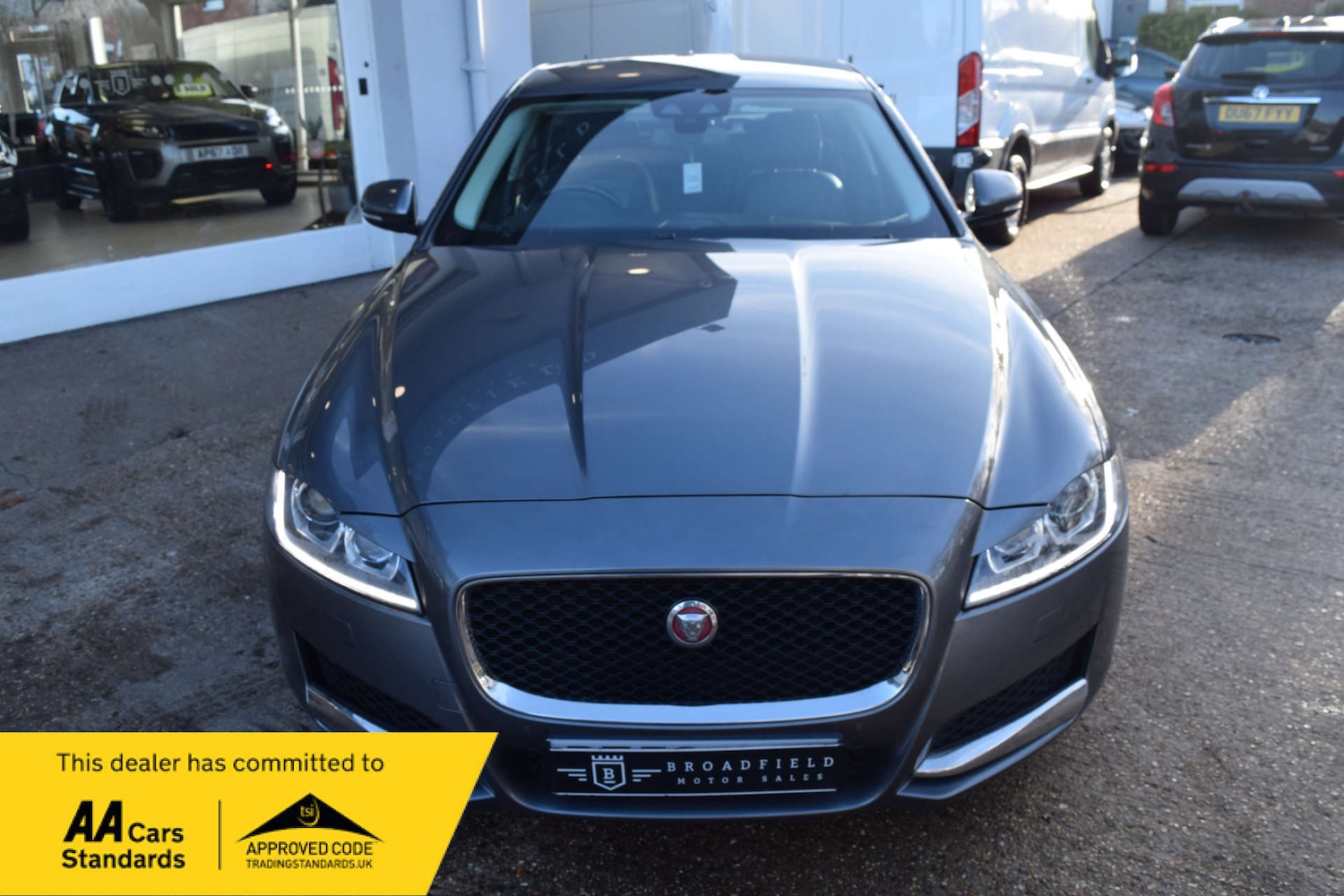 Used Jaguar XF 2015 for sale - 77312206: Photo 7