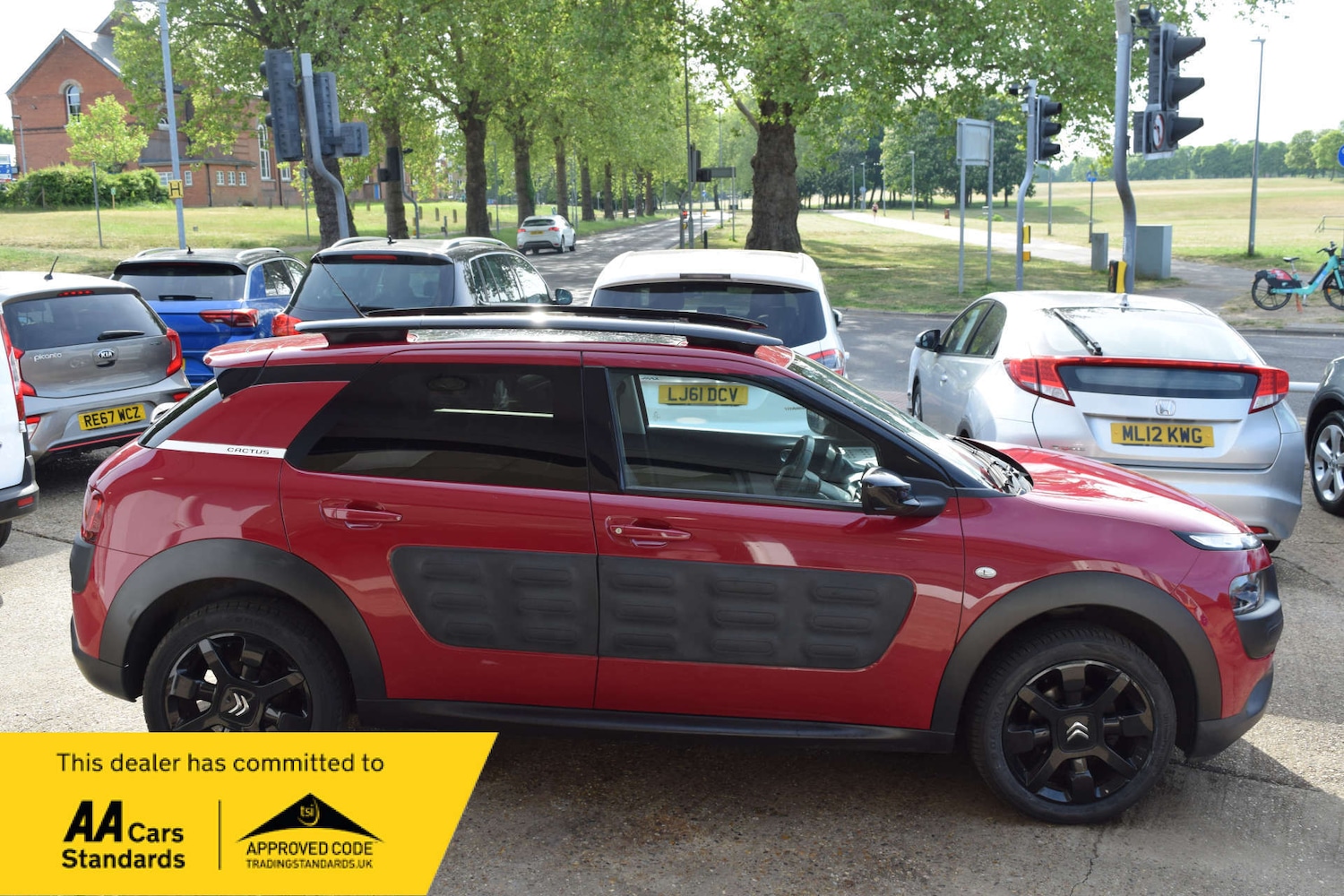 Used Citroen C4 Cactus 2017 for sale - 76363586: Photo 2