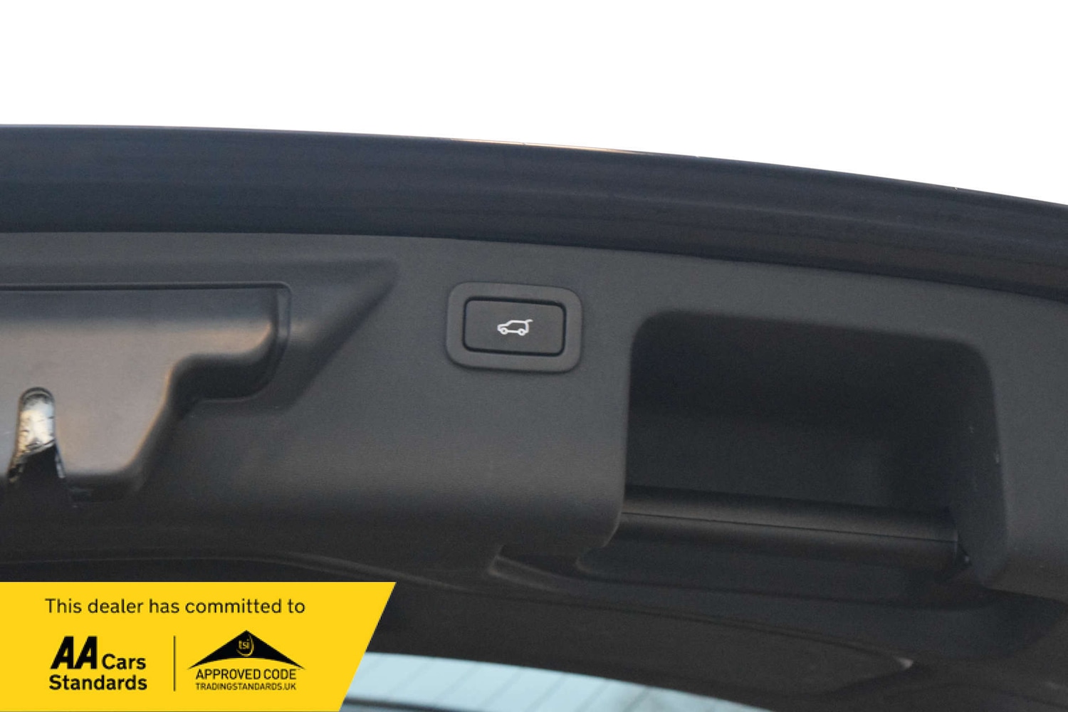 Used Land Rover Discovery Sport 2016 for sale - 77301705: Photo 31