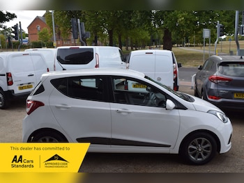 Used Hyundai i10 2015 for sale - 75714257: Photo